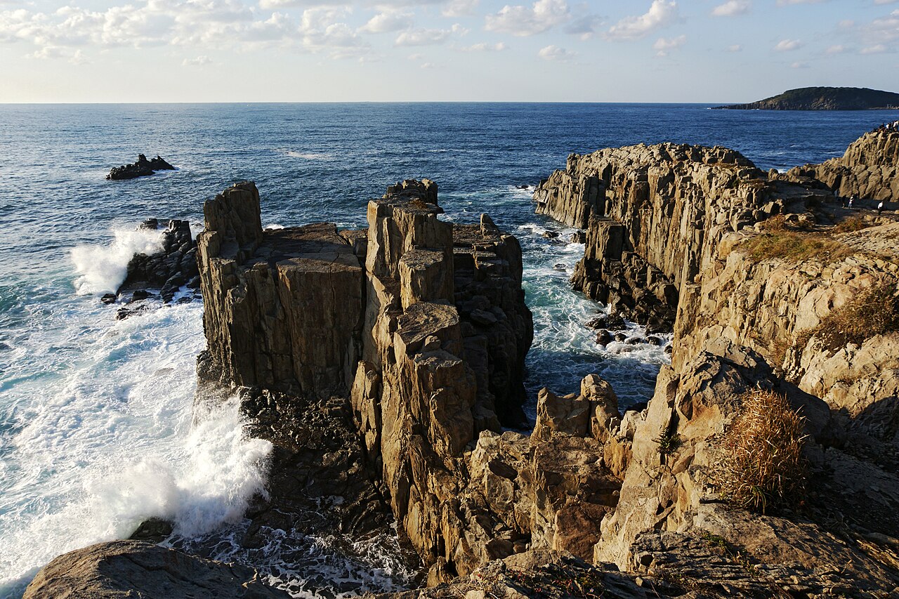 Tojinbo columnar basalt cliffs