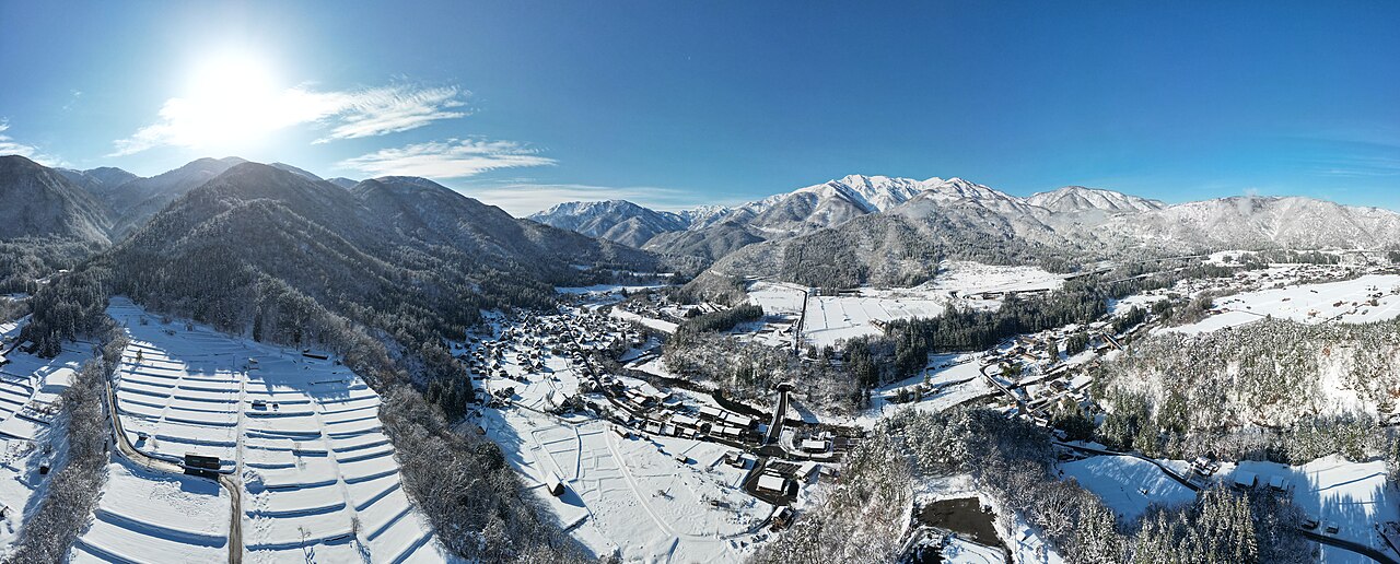 Shirakawa-go Gassho-zukuri Village