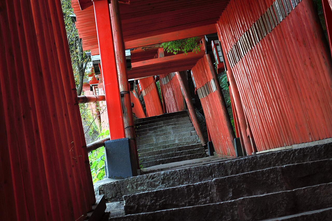 太皷谷稲成神社 (Taikodani Inari Shrine) - Thousand Torii Gates