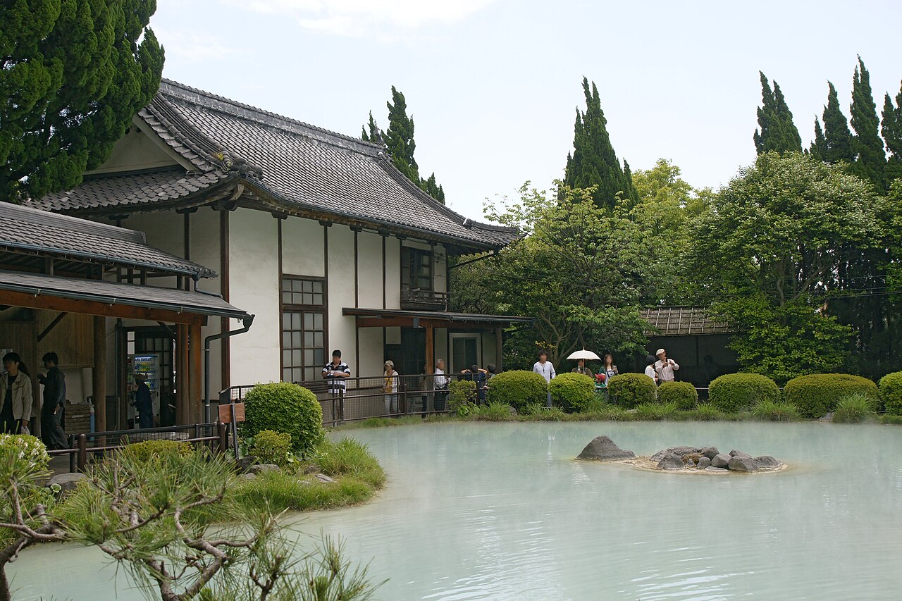 Shiraike Jigoku (White Pool Hell)