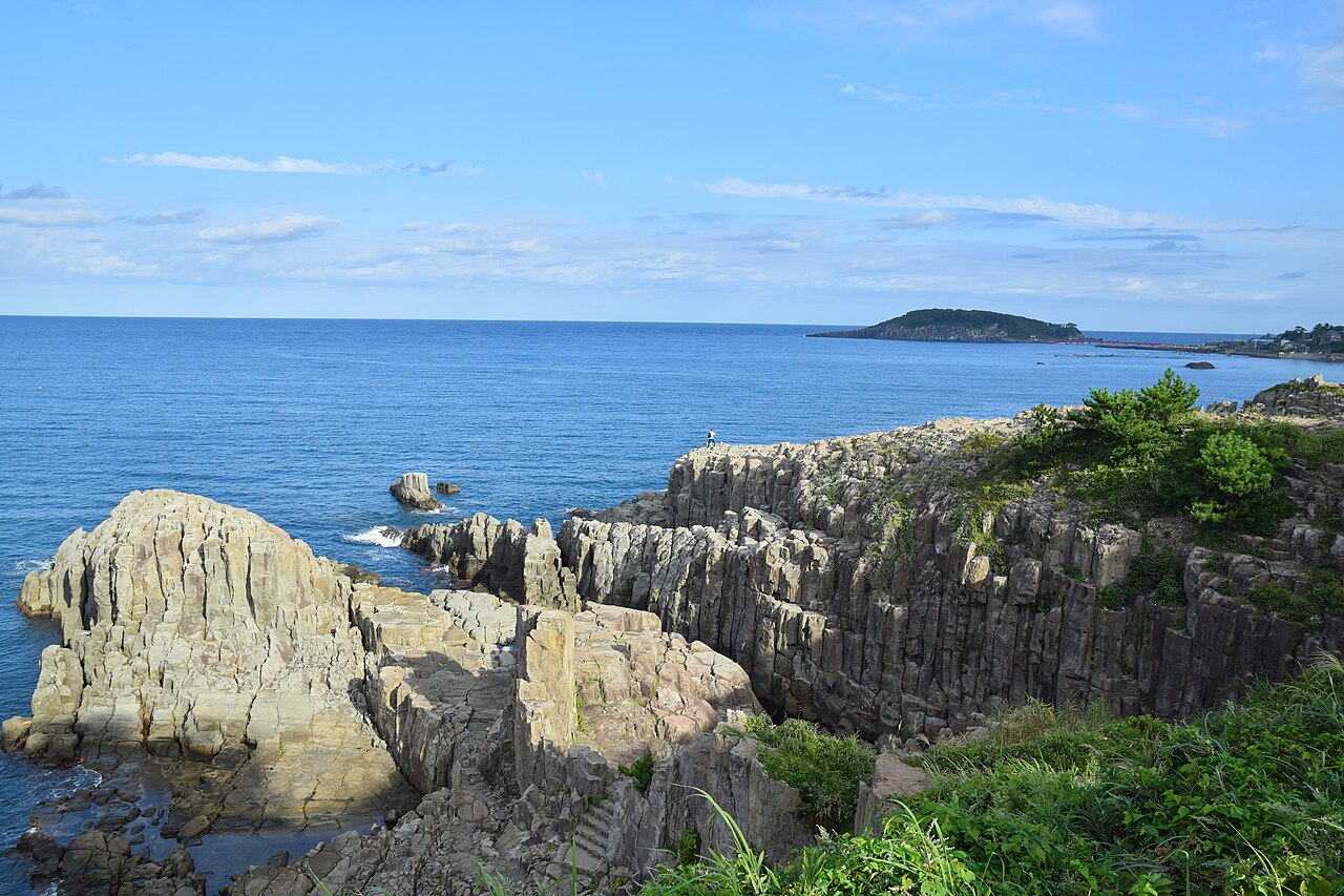 Tōjinbō Cliffs