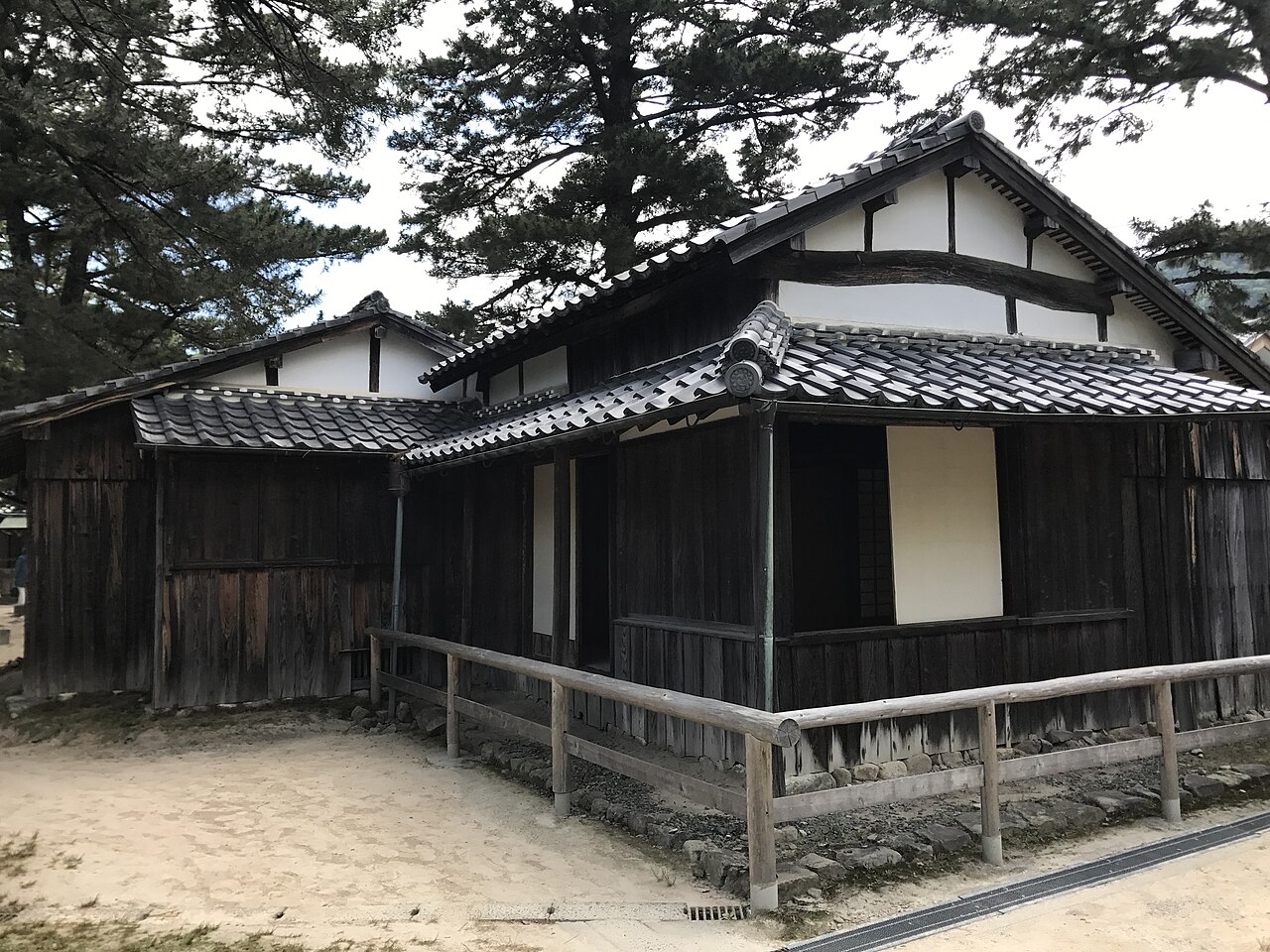 Shokasonjuku Academy & Shouin Shrine