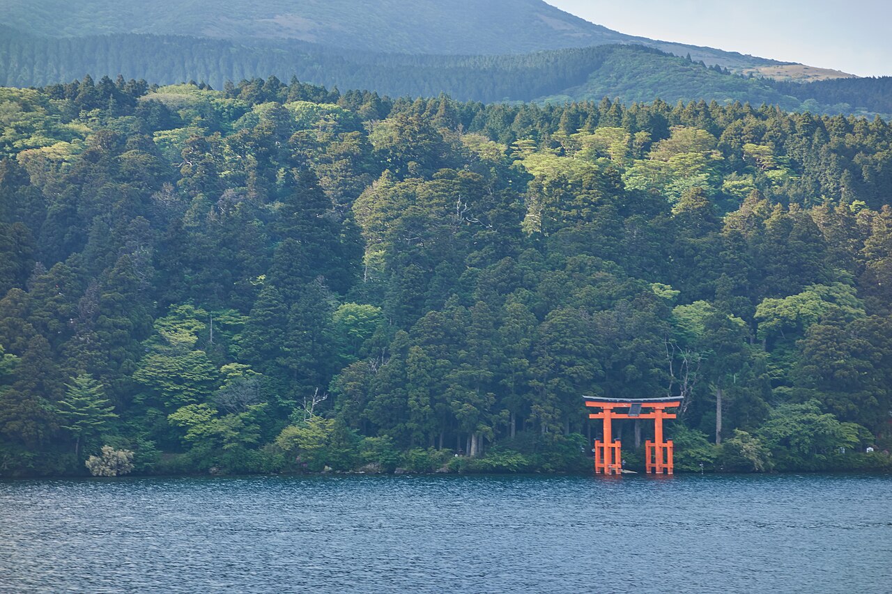 Hakone Shrine