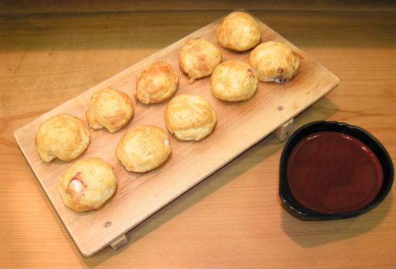 Akashi-yaki (Local Takoyaki Variant)