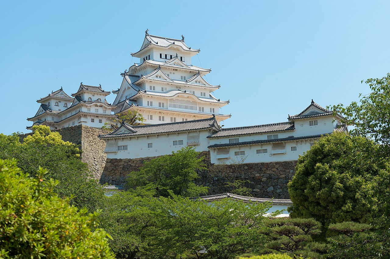 Himeji Castle (姫路城)