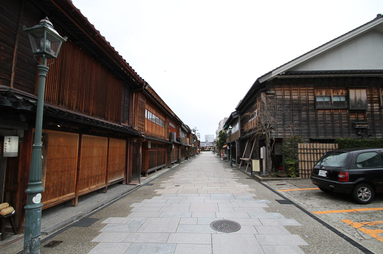 Nishi Chaya-gai