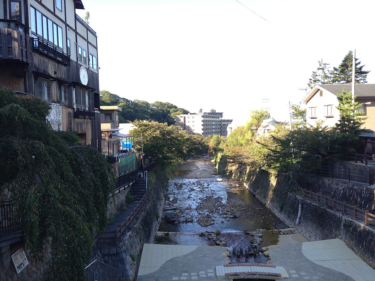 Arima Onsen Gold Spring Bath Tour
