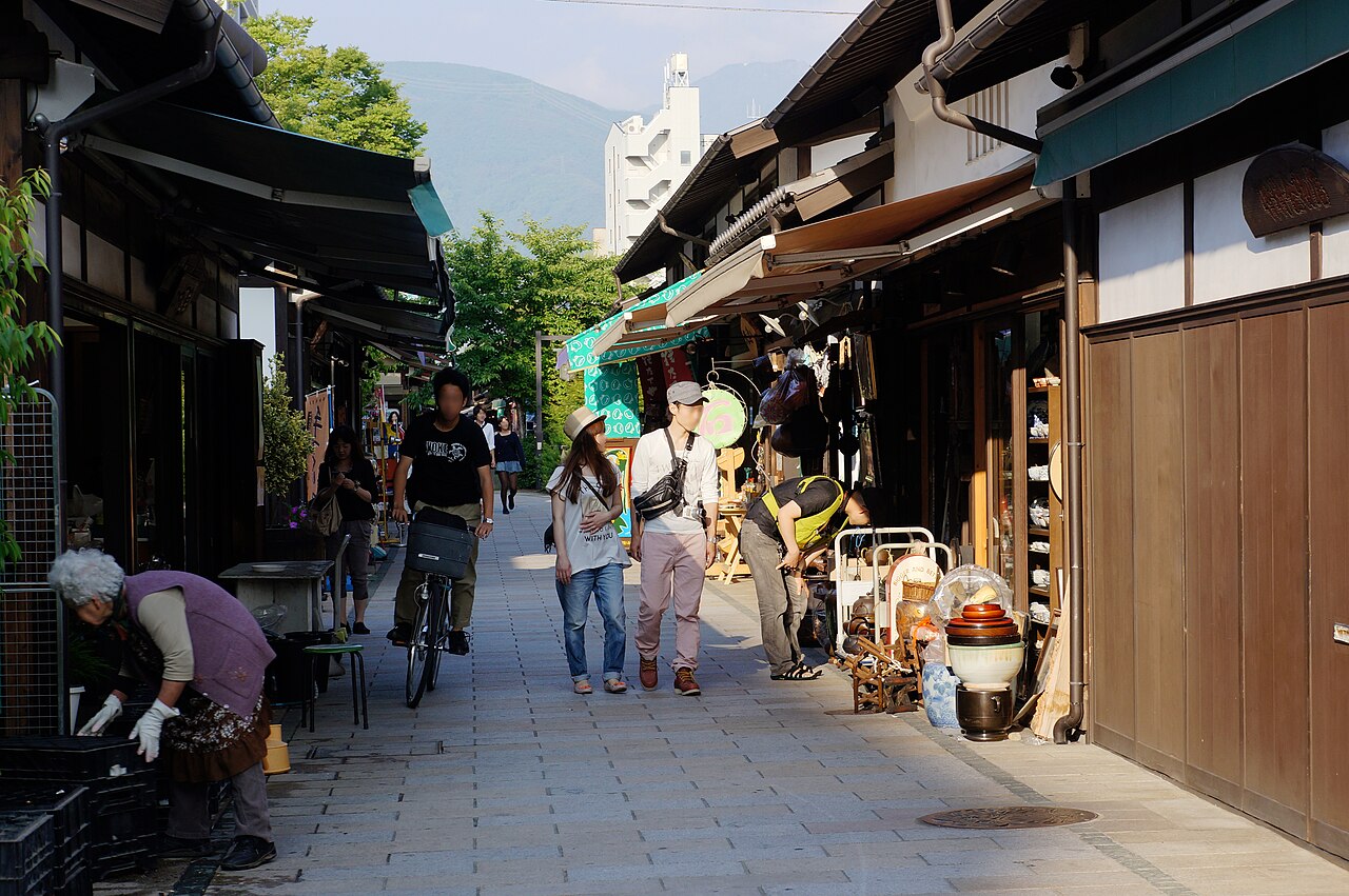 Nawate-dori Street