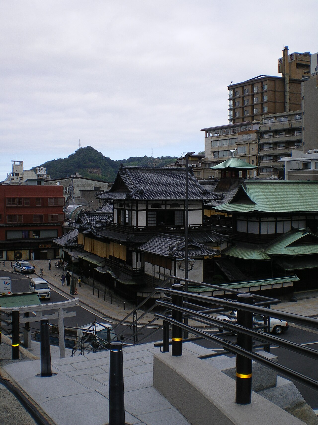 Dogo Giyaman Glass Museum