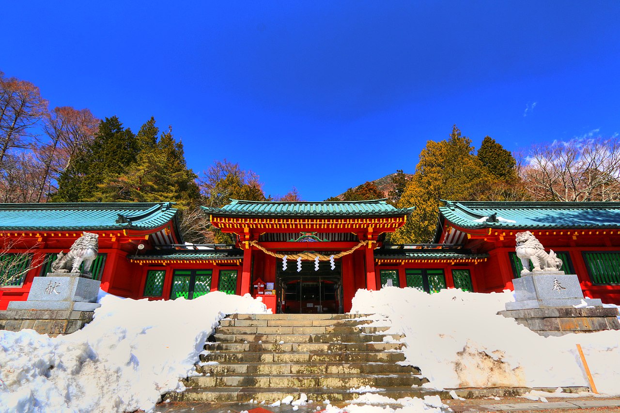 Futarasan Shrine Chuguushi (Middle Shrine)