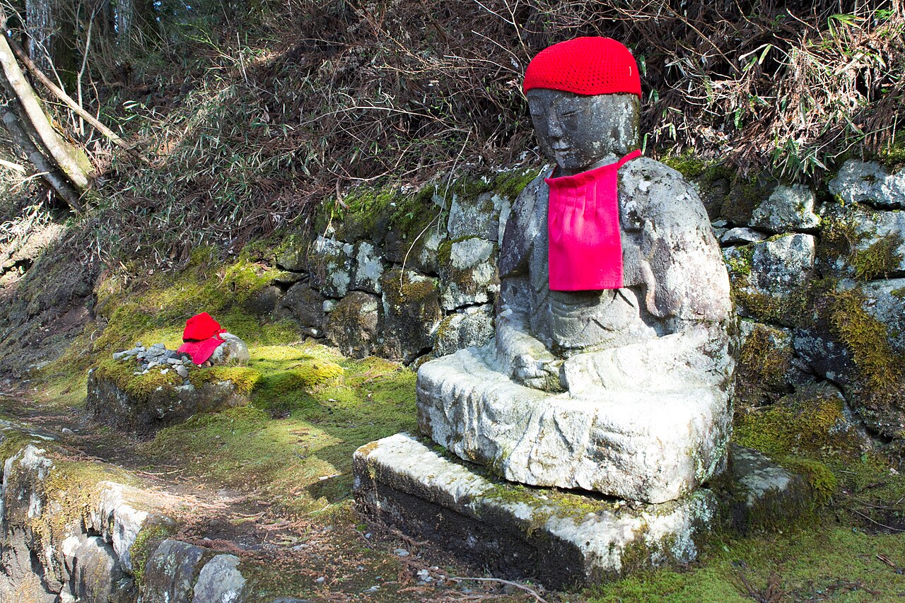 Kanmangafuchi Abyss