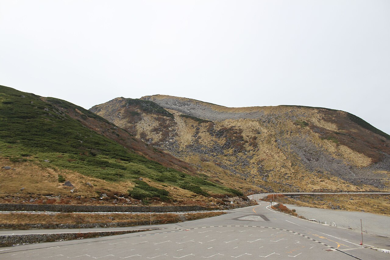 Mikurigaike Onsen (Japan's Highest Altitude Onsen Inn)