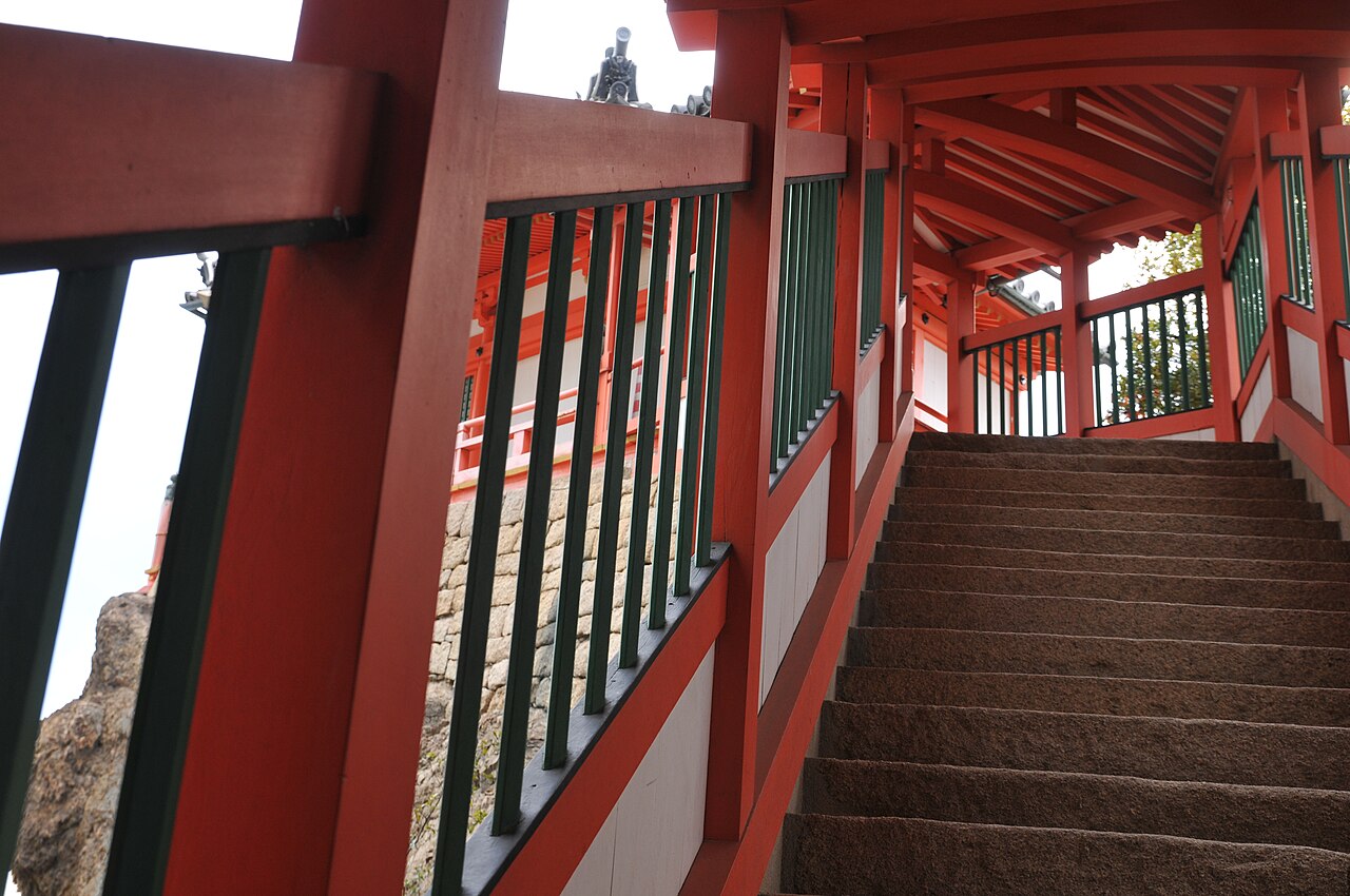 Abutsumisaki Kannon Temple