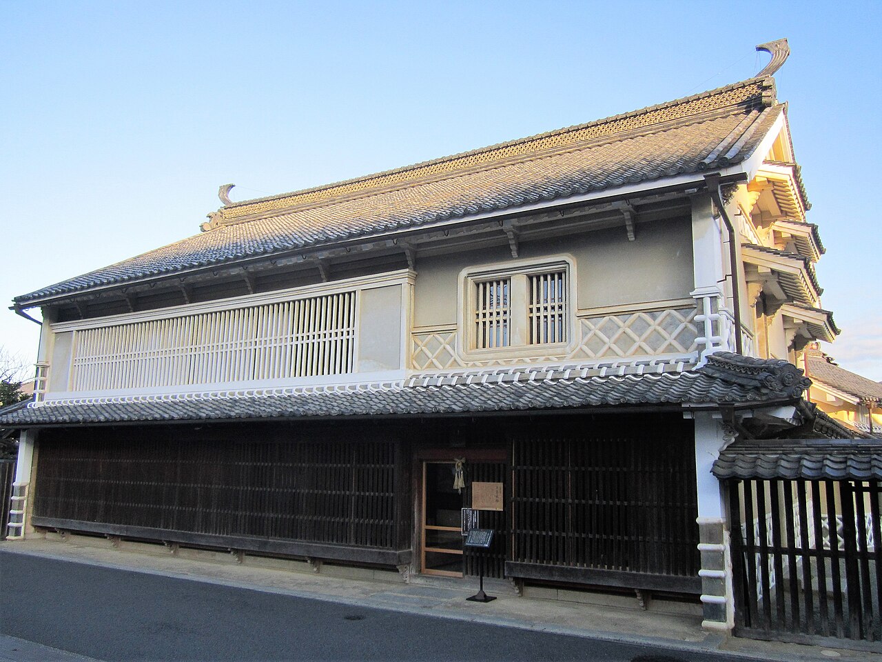 Kamiyoshiga Residence (Wood Wax Museum)